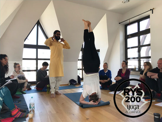 Studio Yogaomline Yoga Teachers Training Course Yoga Classes